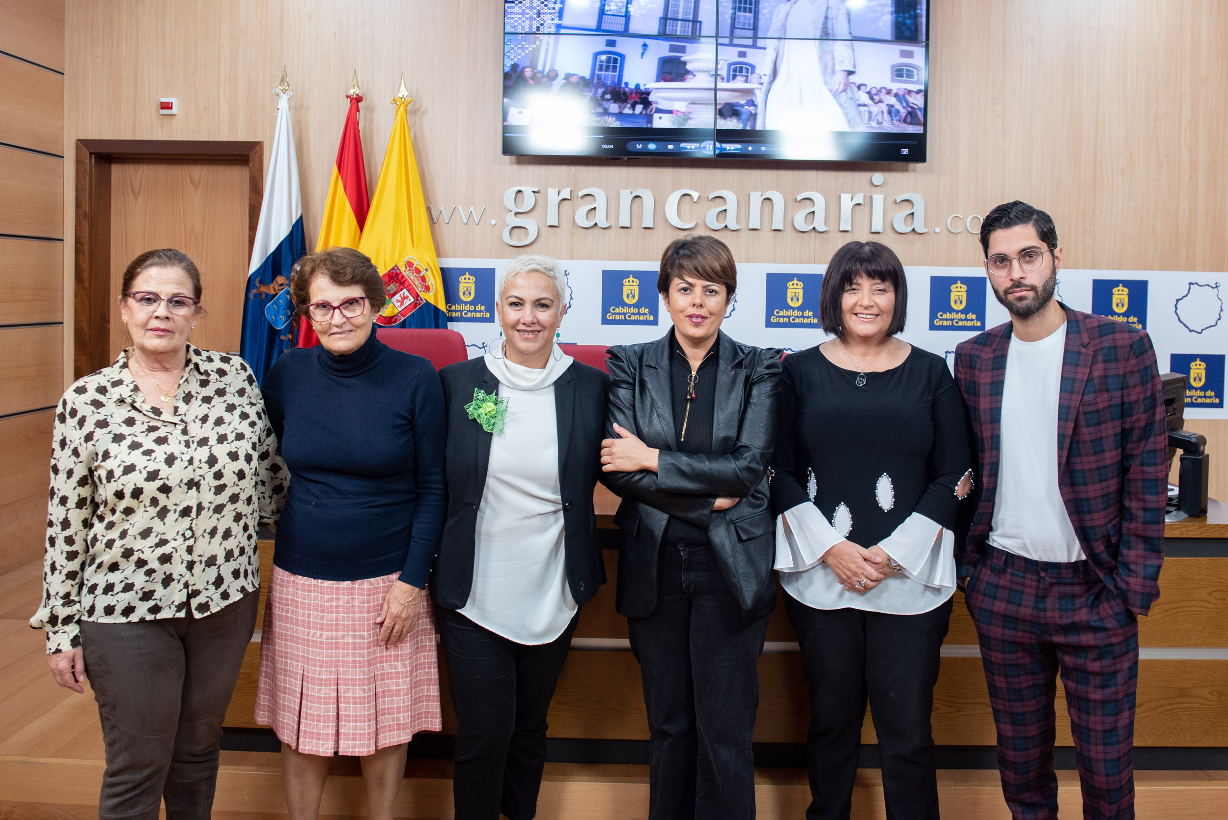 El XX Desfile de Moda Calada de Ingenio contará con cinco diseñadores que aportan modernidad a esta técnica artesana  