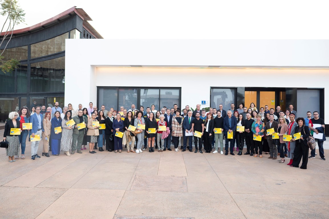 El Cabildo entrega planes individualizados de mejora y activación comercial a más de 300 comercios de Gran Canaria