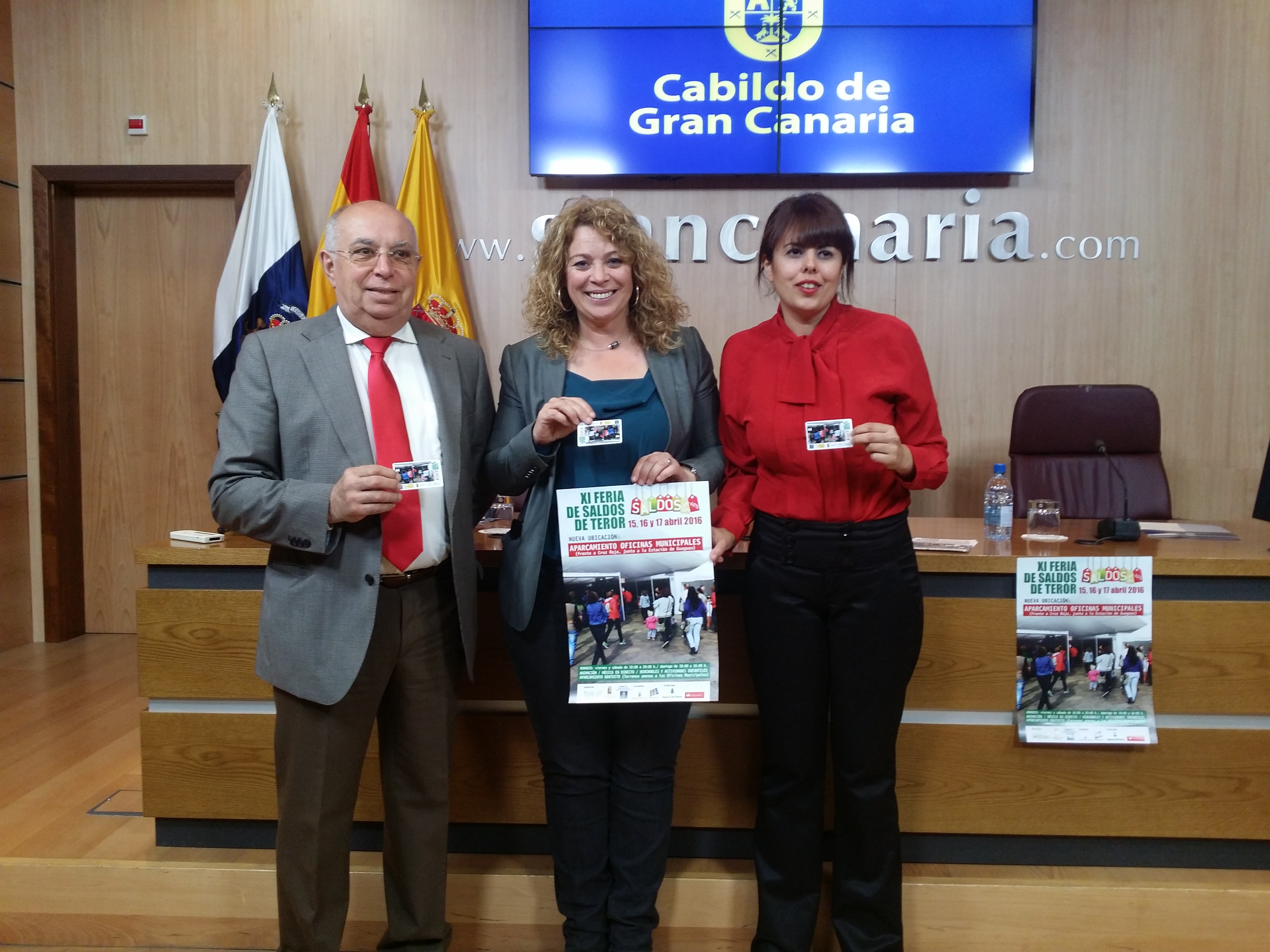 Una veintena de comercios ofrecen productos a precio de ganga en la XI Feria de Saldos de Teror 